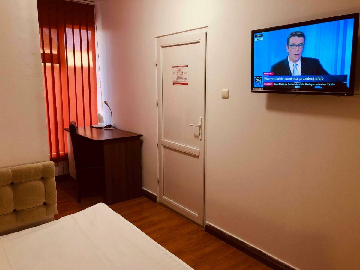Pensiunea Alexander Arad Esterno foto